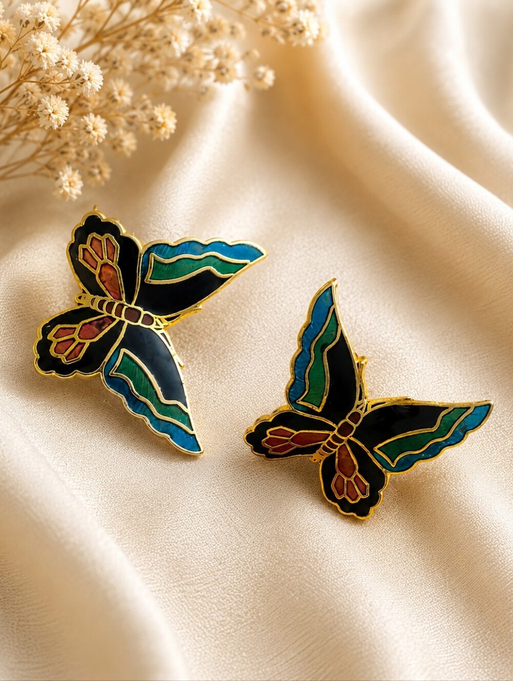 HOST PICK Vintage butterfly Floral studed earring